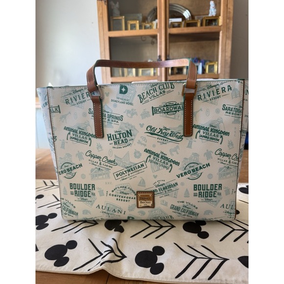 Dooney and Bourke Disney Vacation Club DVC Tote New with Tags Limited Edition